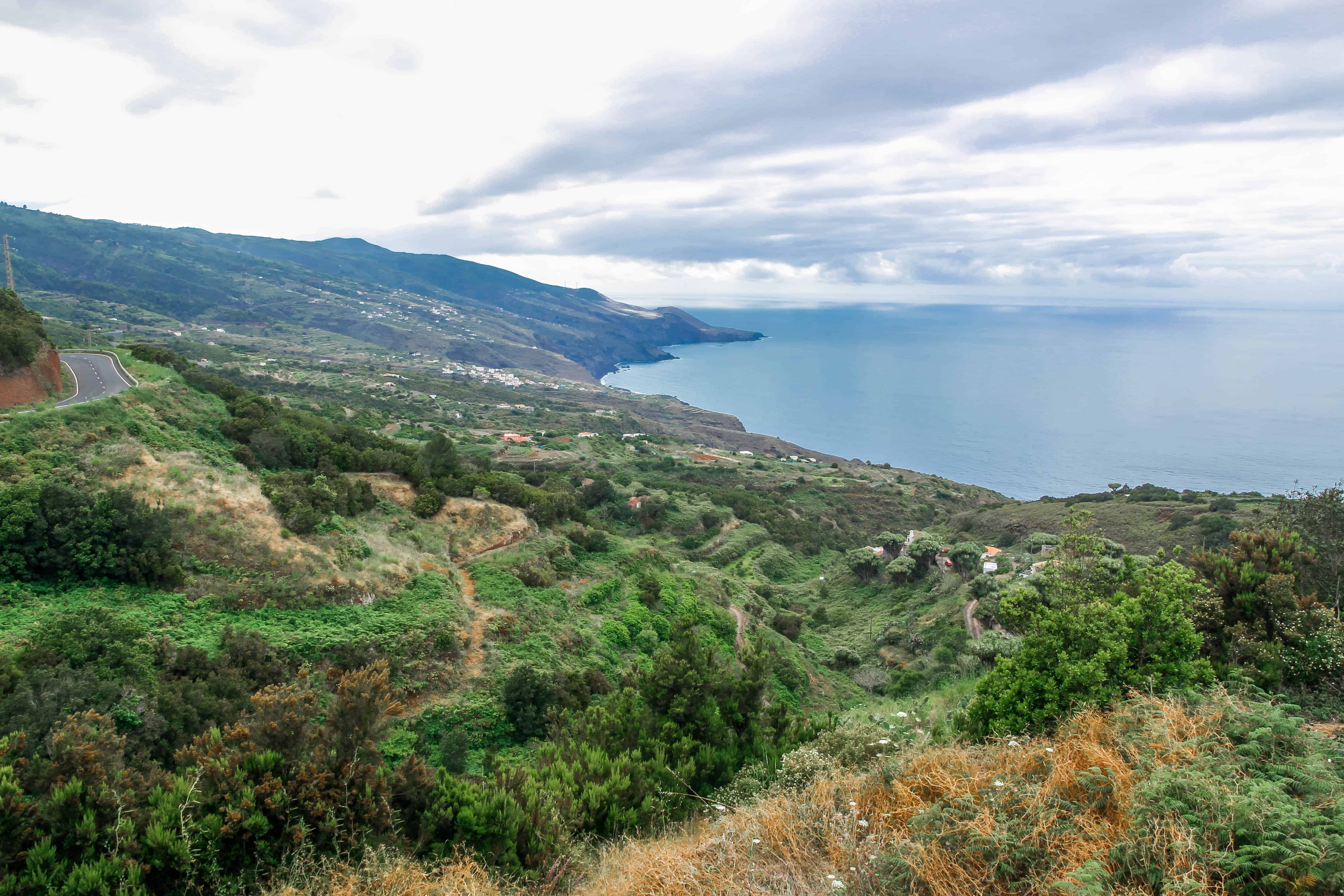 Green North of La Palma. Ocean view. La Palma - The Hidden Gem of the Canary Islands, article by Kiss My Backpack at https://www.kissmybackpack.com/