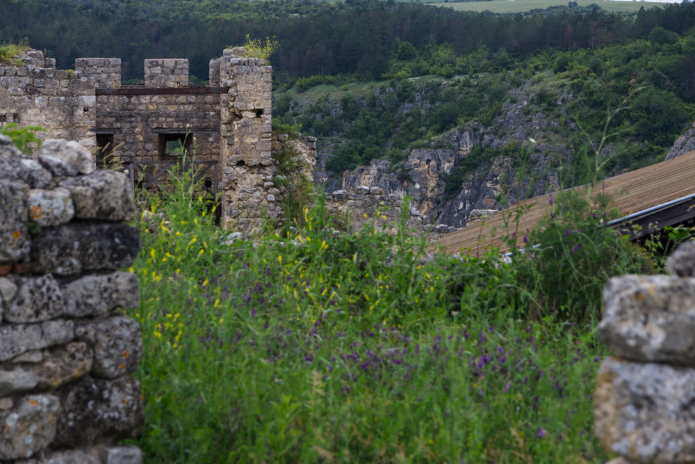 Battle tower and green cliffs