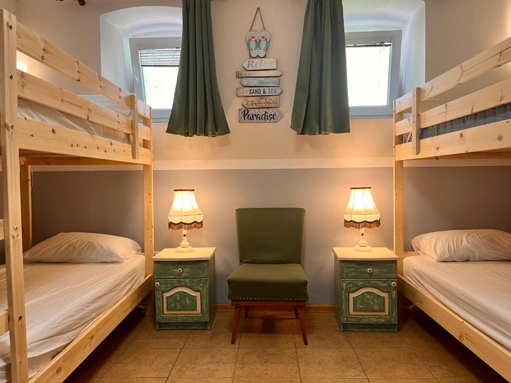 A room with 2 bunkbeds in Nomado hostel - rated best hostel in Varna - leading to an affiliate link in booking.com