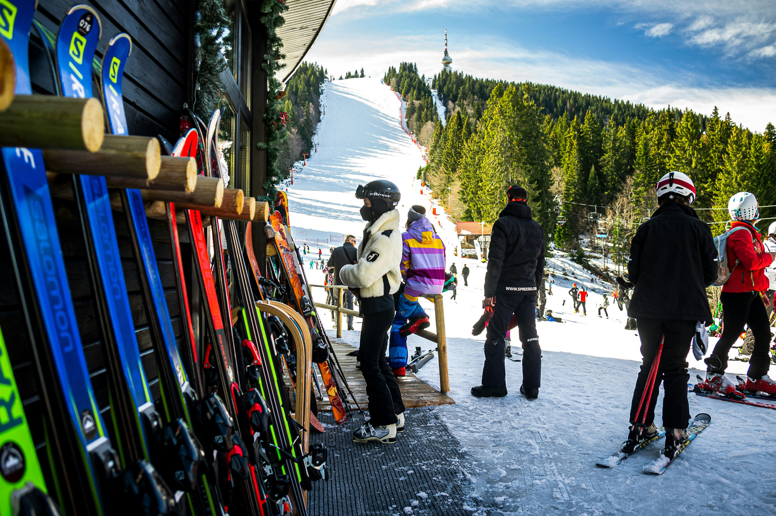 Ski equipment rental and school in Pamporovo resort