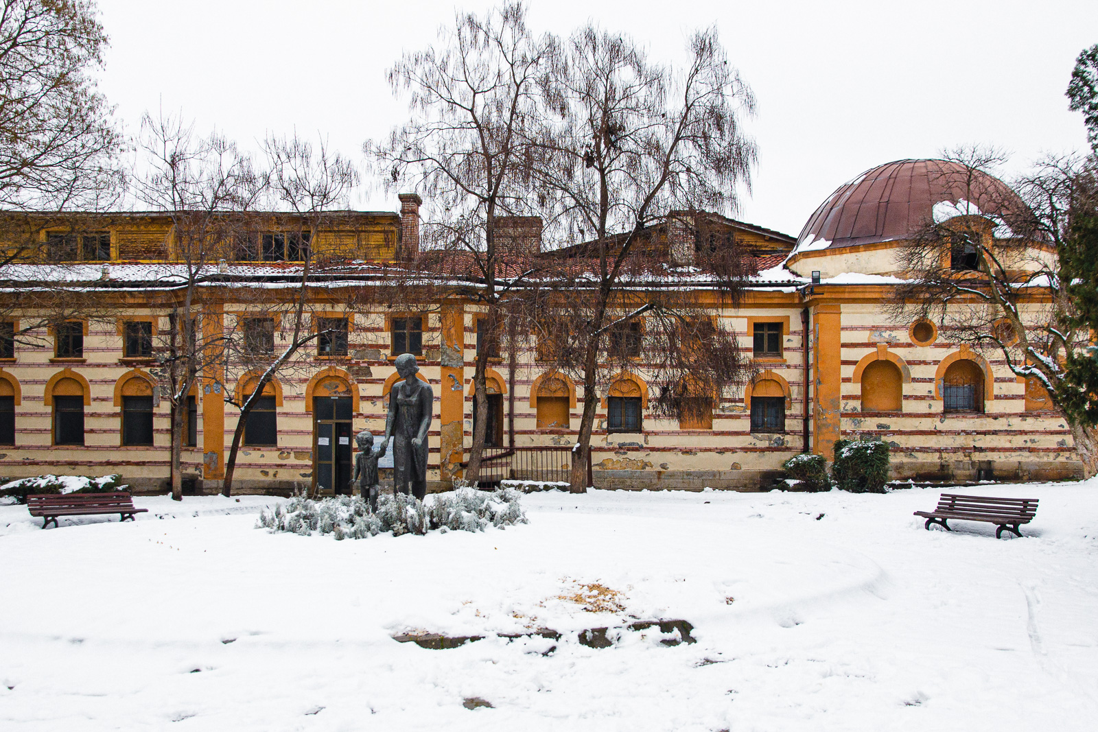 Cifte banya exterior