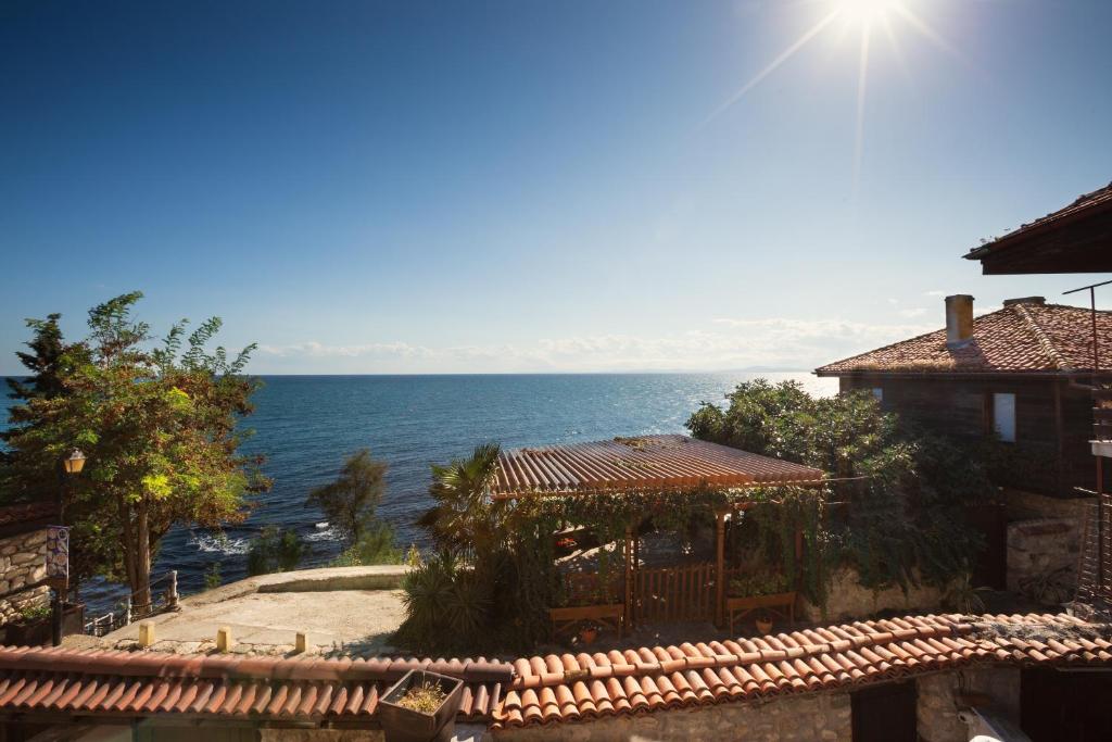 Guest House Soirée - sea view - affiliate link